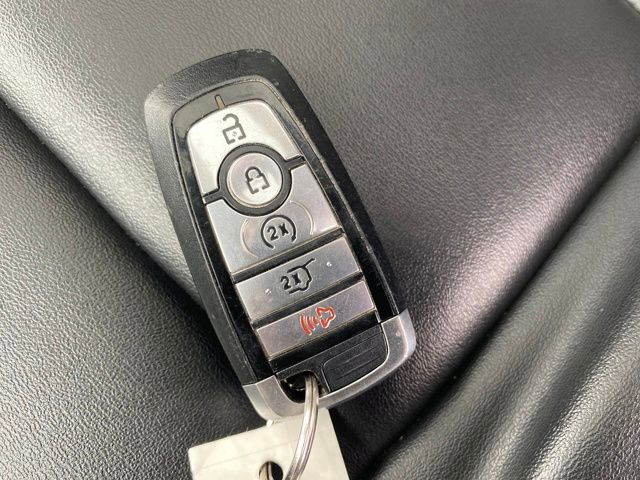 Used 2023 Ford Explorer XLT image 23