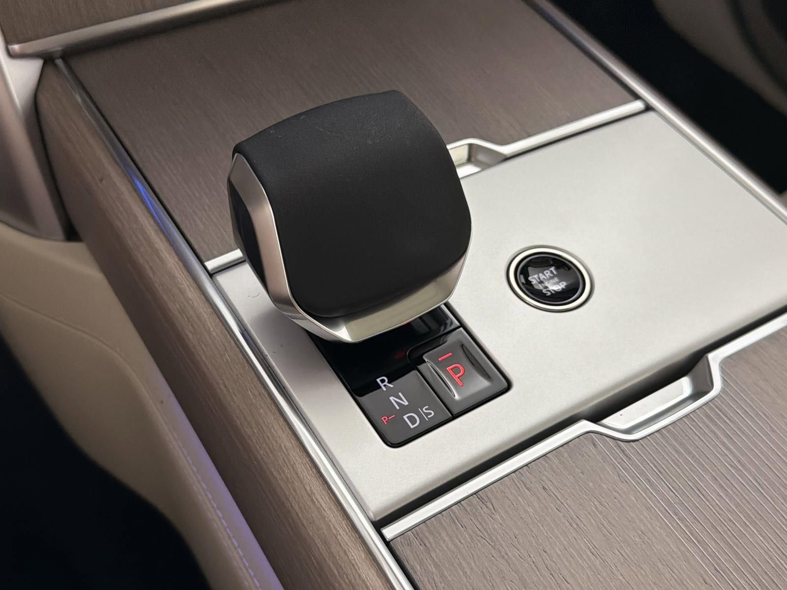 New 2026 Land Rover Range Rover Autobiography image 16