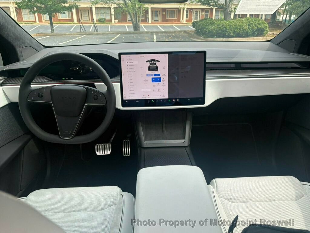 Used 2026 Tesla Model X Plaid AWD/4WD image 16