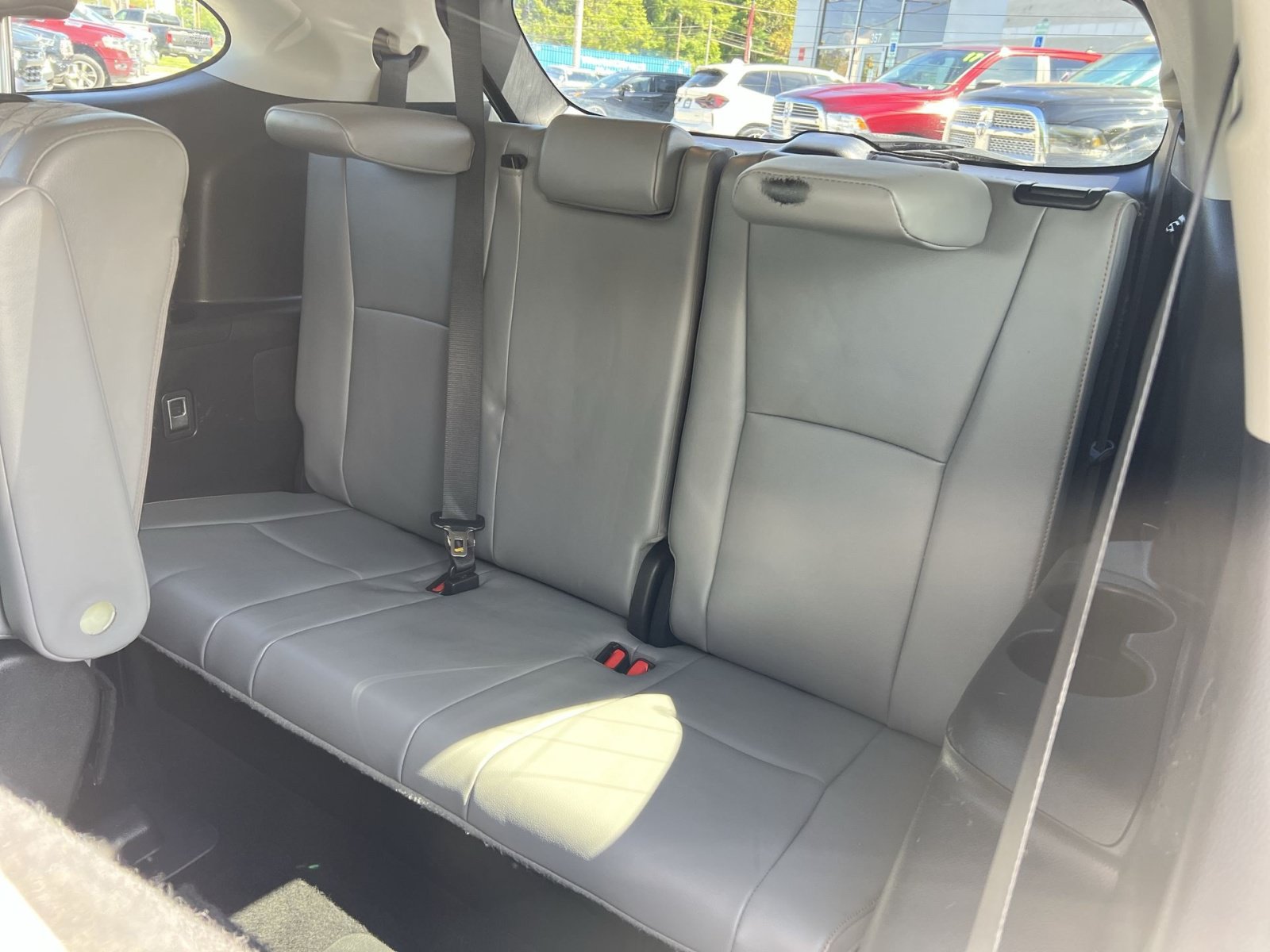 Used 2023 Toyota Highlander Bronze Edition FWD image 25