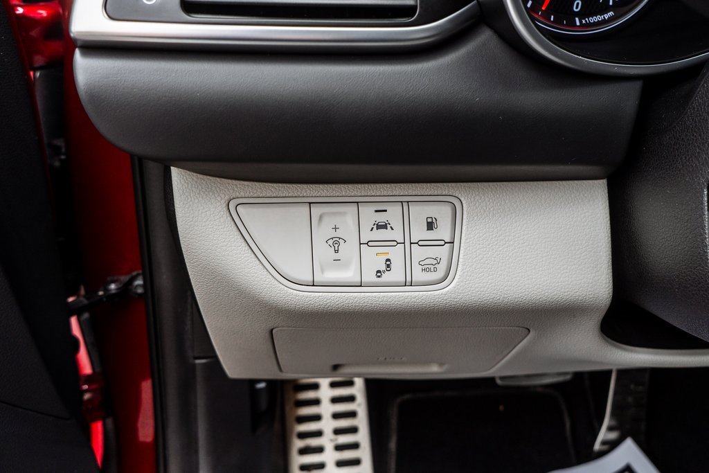 Used 2020 Genesis G70 3.3T w/ Prestige Package image 21