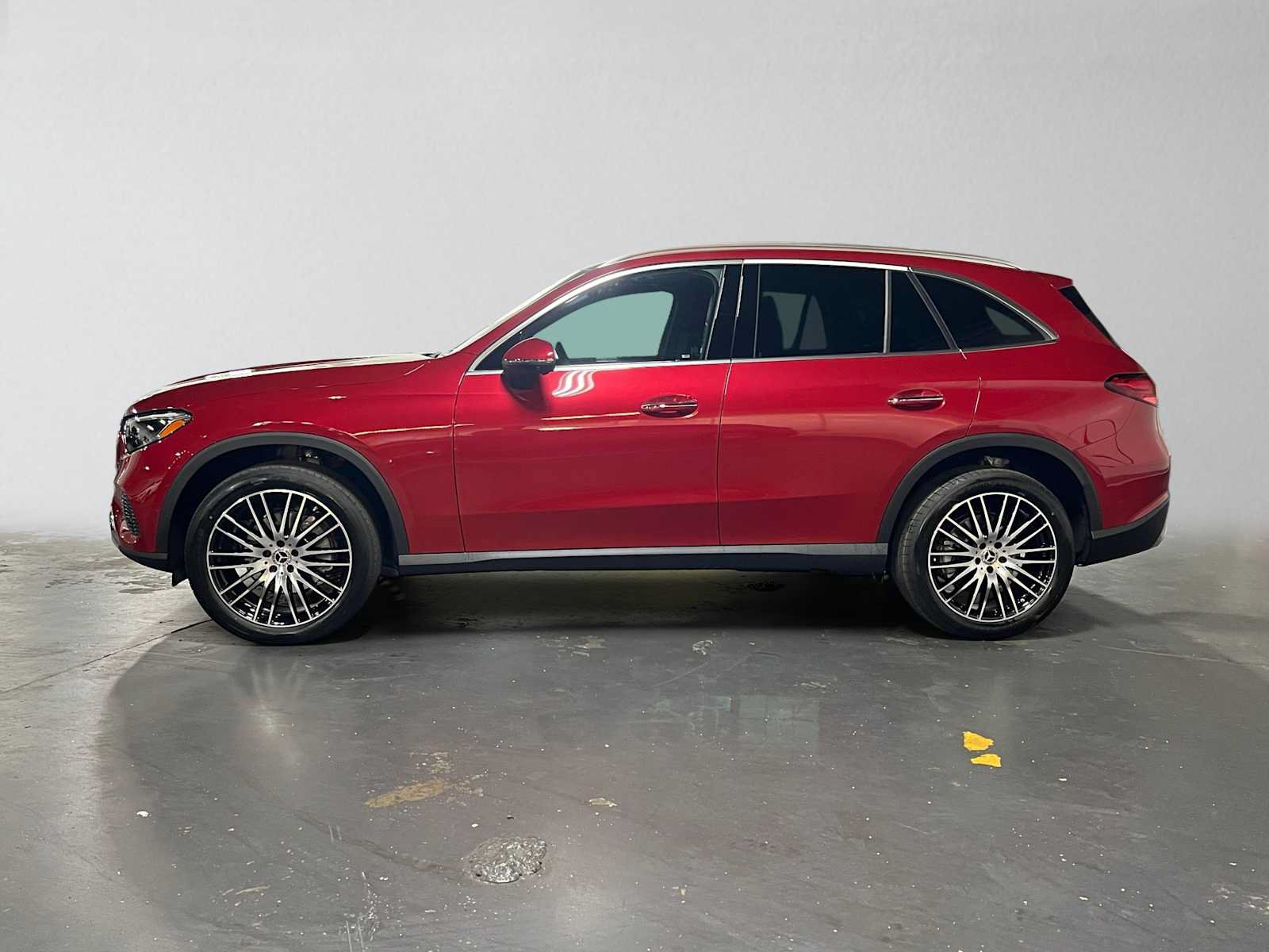New 2027 Mercedes-Benz GLC 300 4MATIC image 6