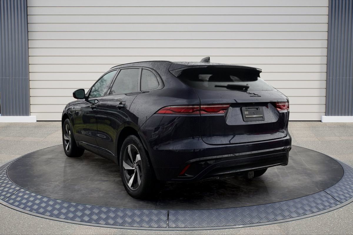Used 2025 Jaguar F-PACE R-Dynamic S image 5