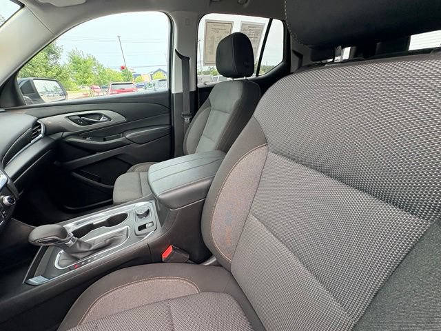 Used 2021 Chevrolet Traverse LS AWD/4WD image 23
