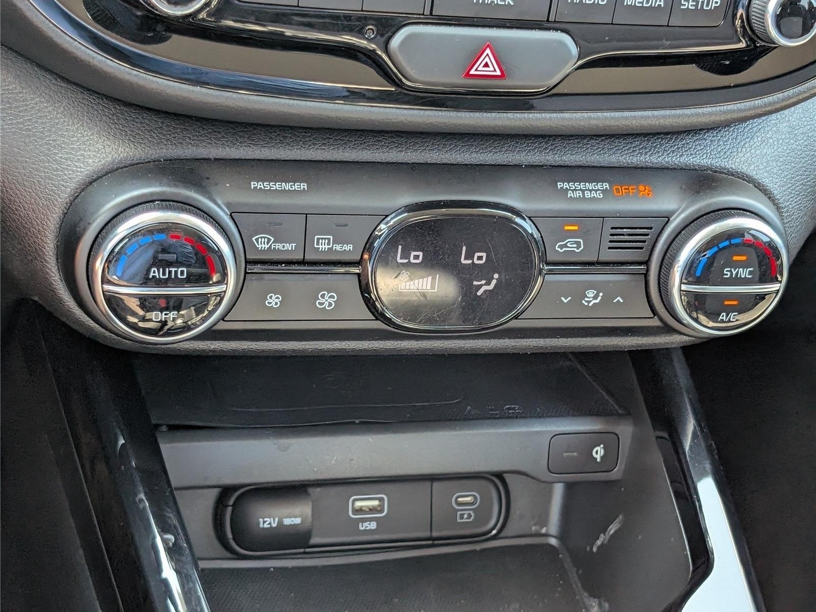 Used 2024 Kia Soul S FWD image 25
