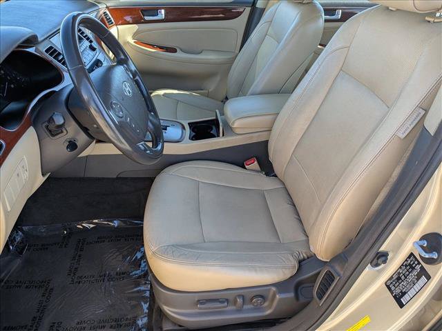 Used 2012 Hyundai Genesis 3.8 RWD image 14