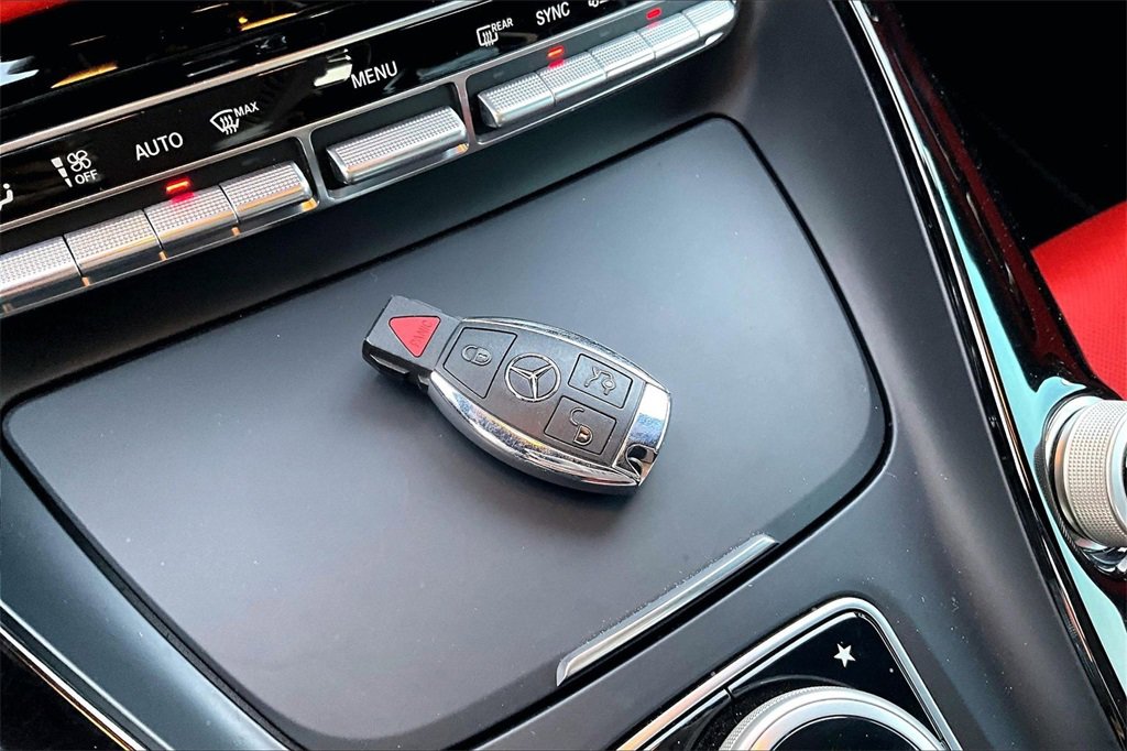 Used 2018 Mercedes-Benz AMG GT Roadster image 8