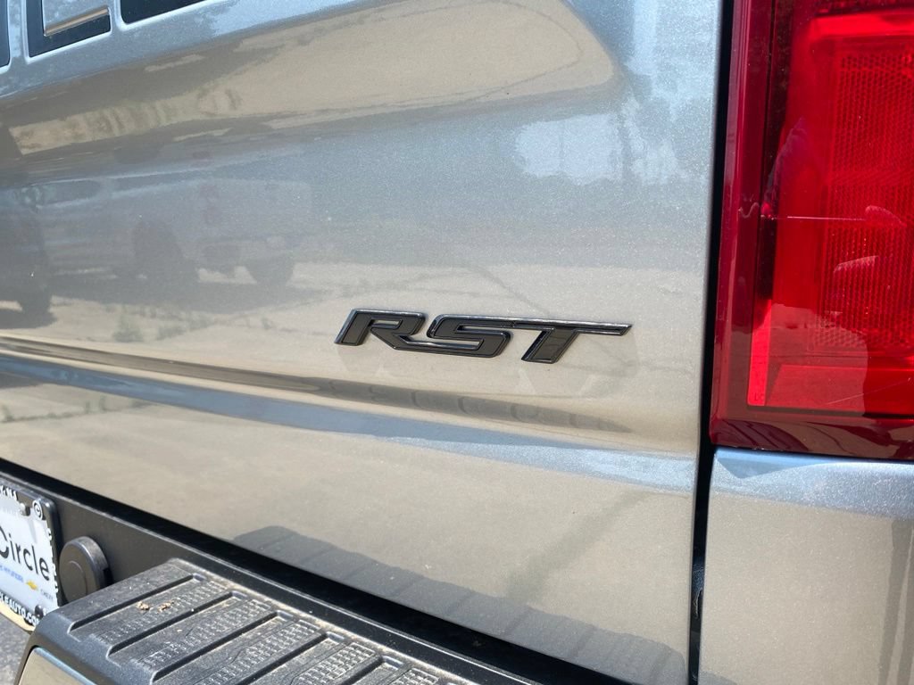 New 2026 Chevrolet Silverado 1500 RST w/ Dark Appearance Package AWD/4WD image 19