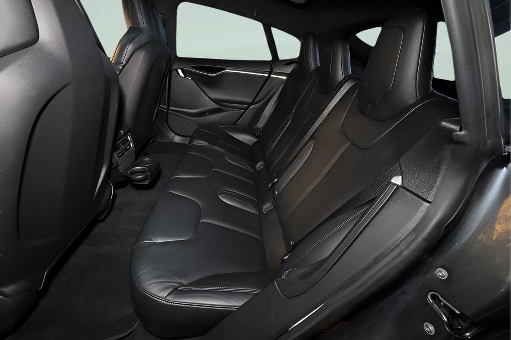 Used 2016 Tesla Model S P90D image 13