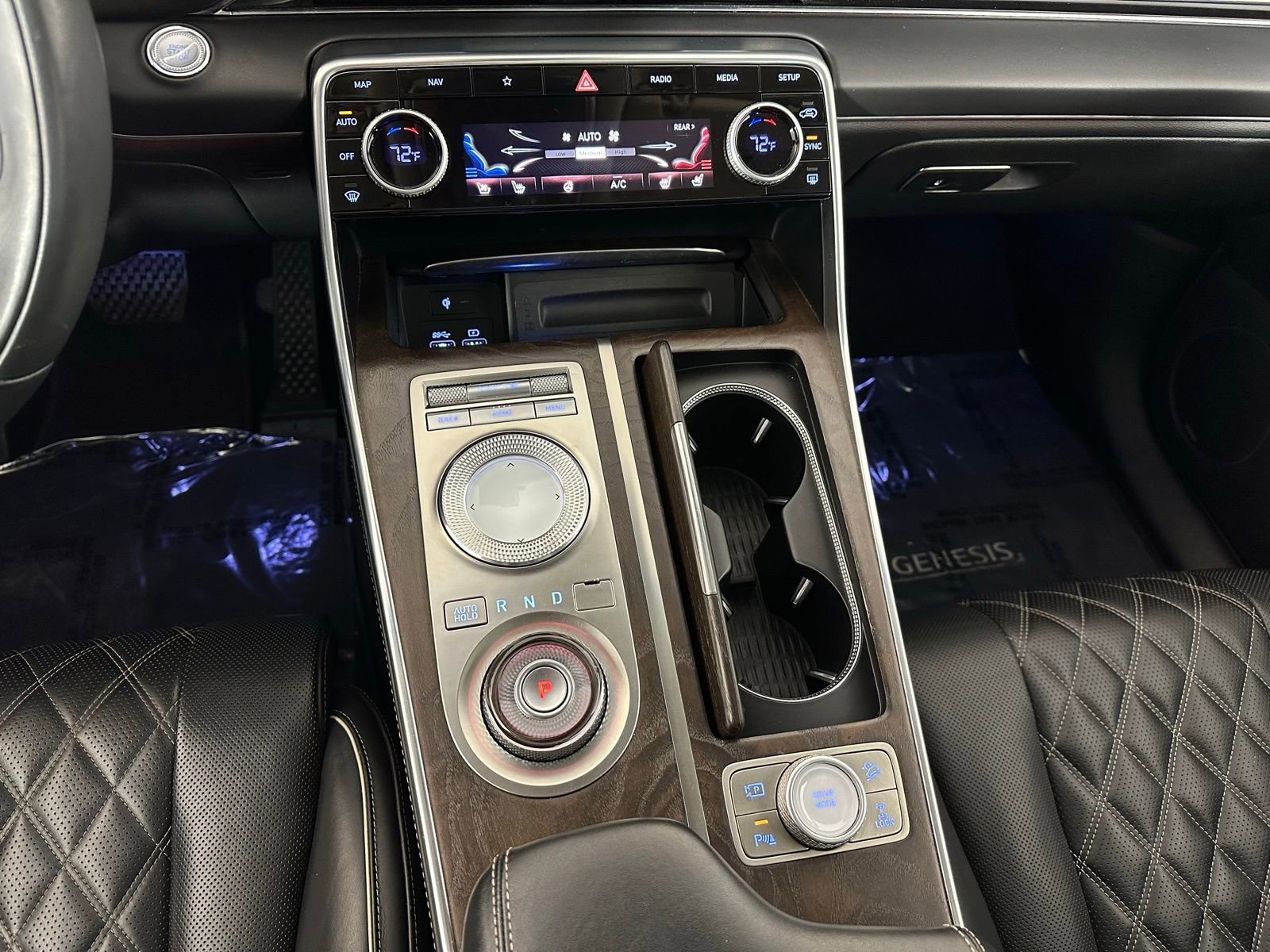 Used 2022 Genesis GV80 3.5T Prestige Signature image 17