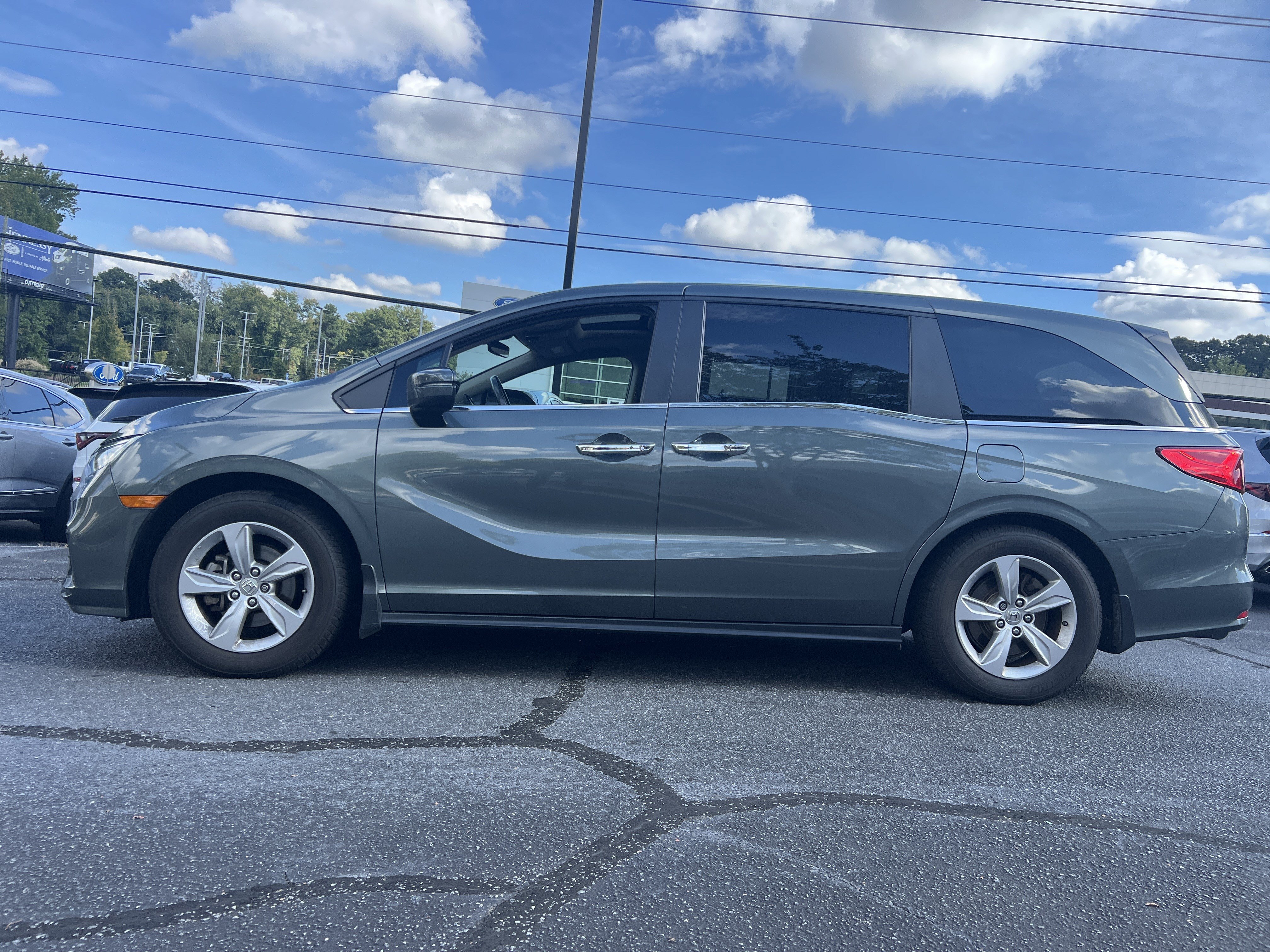 Used 2018 Honda Odyssey EX-L image 2