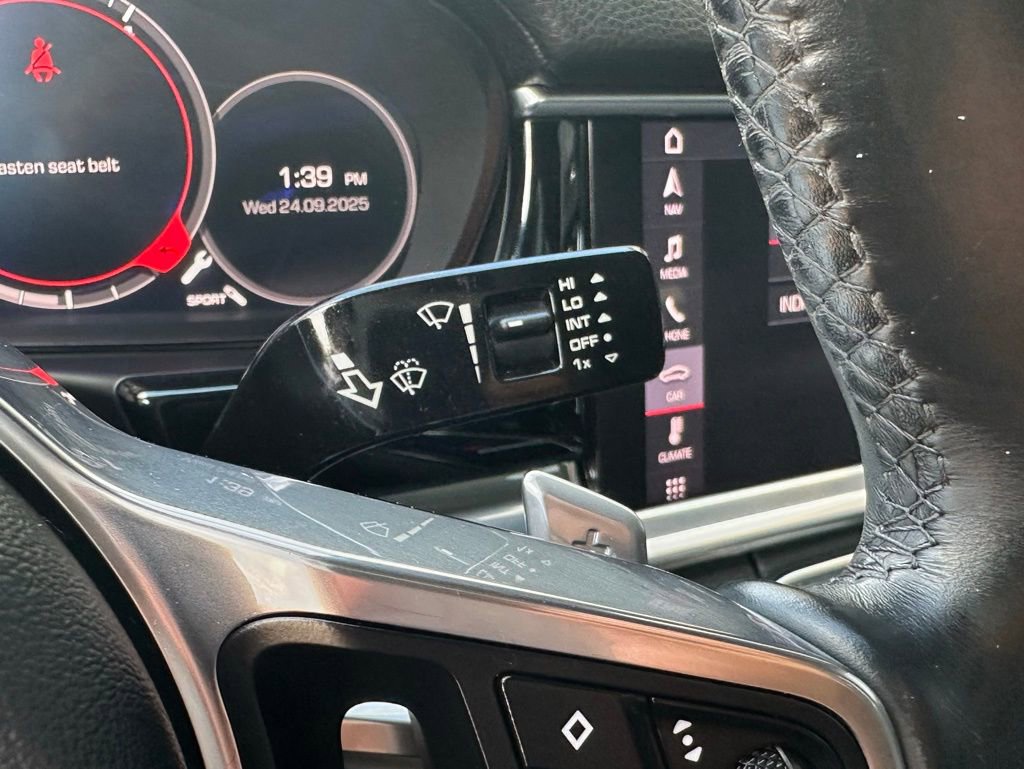 Used 2019 Porsche Panamera image 50