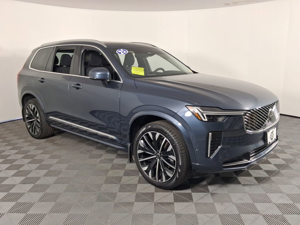 Used 2025 Volvo XC90 B6 Plus w/ Protection Package Premier AWD/4WD image 5