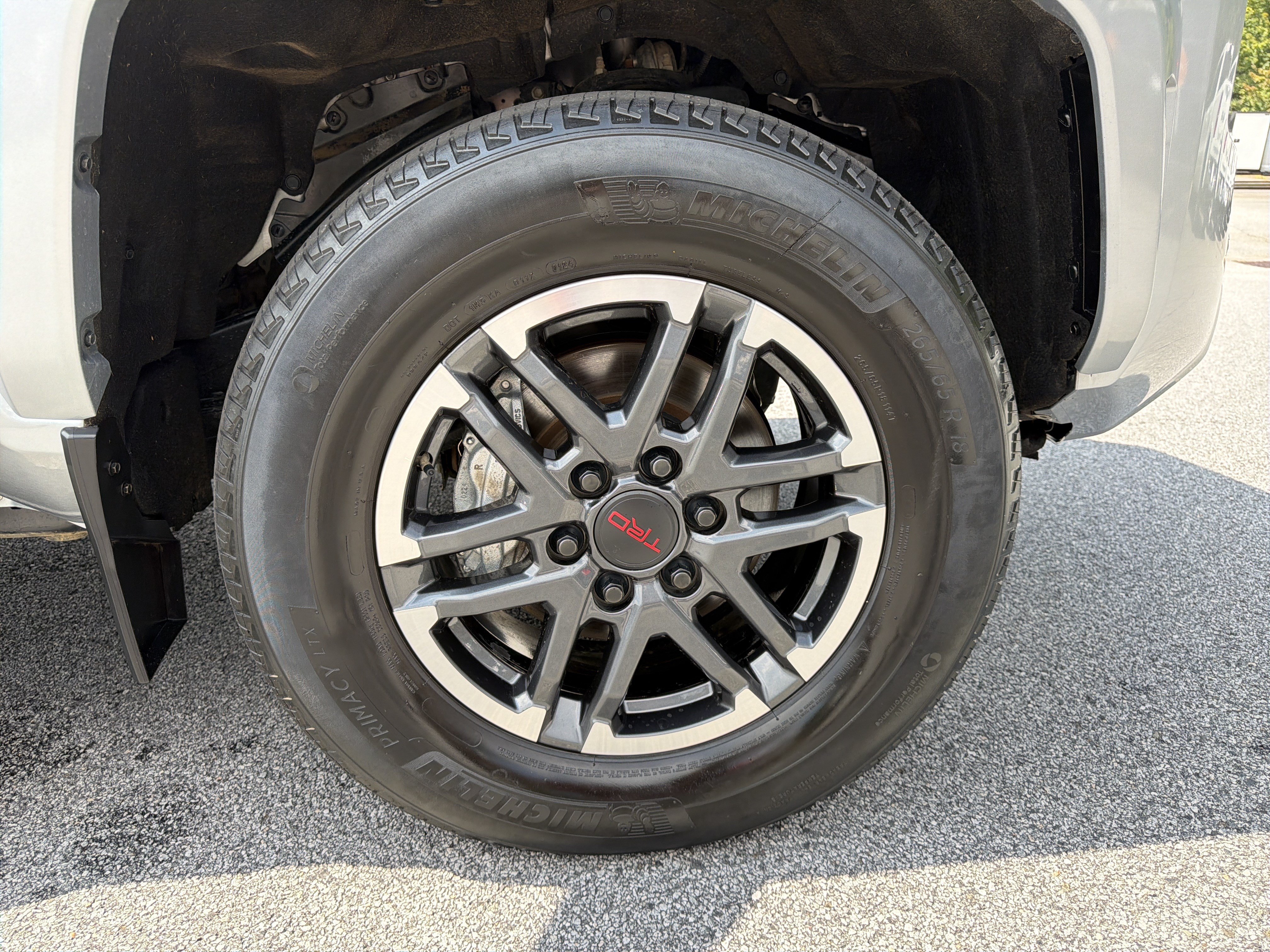 Used 2024 Toyota Tacoma TRD Sport AWD/4WD image 14