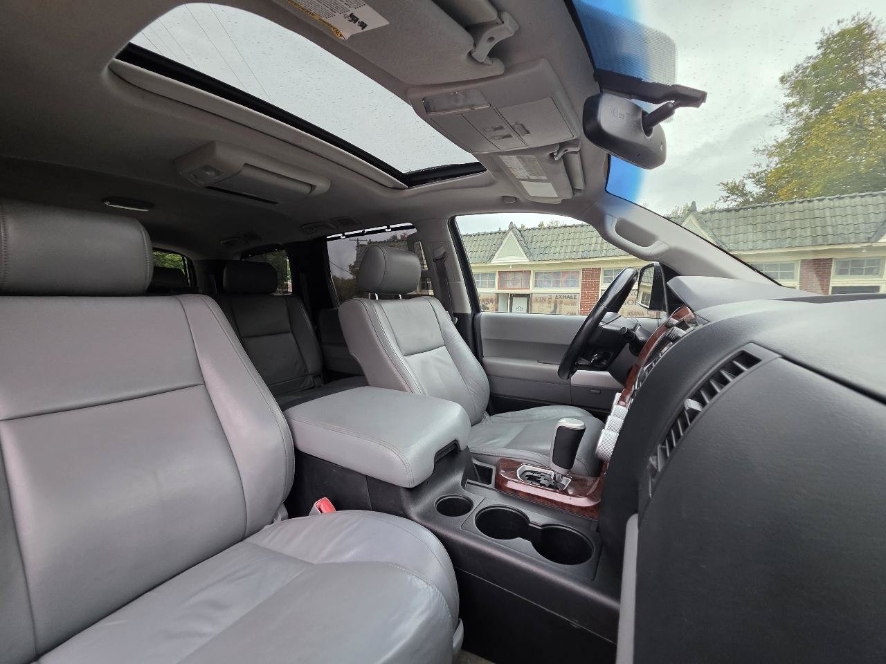 Used 2008 Toyota Sequoia Limited AWD/4WD image 49