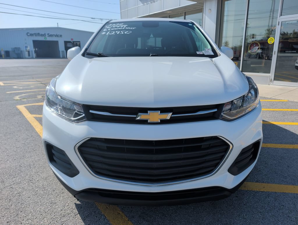 Used 2020 Chevrolet Trax LS w/ Tint and Cruise Package FWD image 2