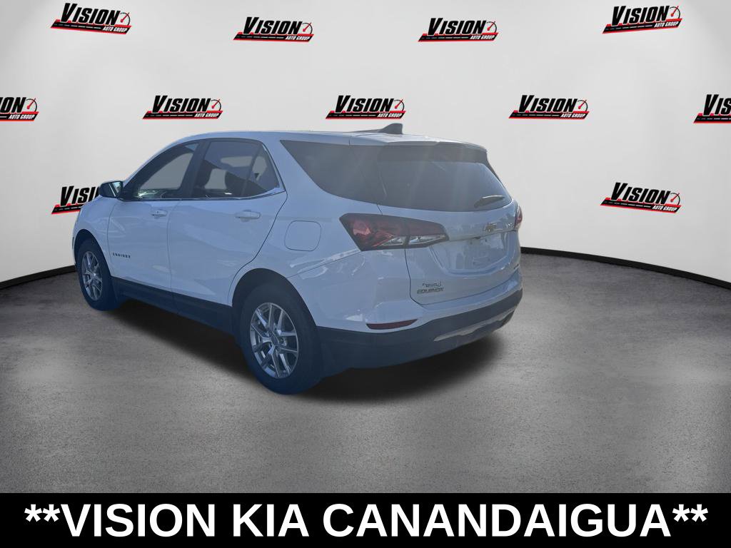 Used 2023 Chevrolet Equinox LT AWD/4WD image 3