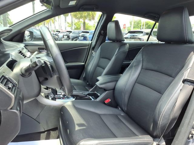 Used 2017 Honda Accord Sport image 5