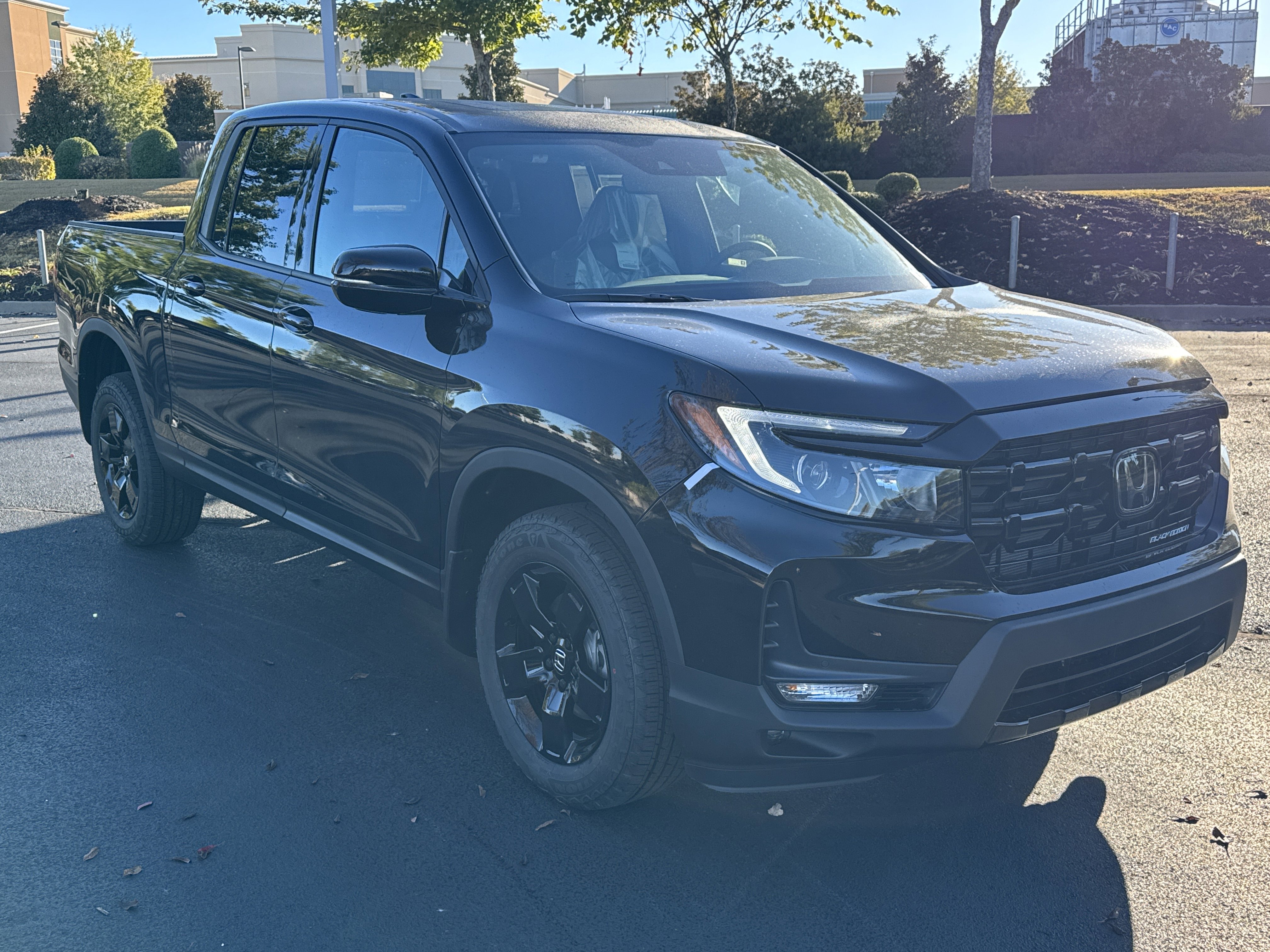 New 2026 Honda Ridgeline Black Edition image 2