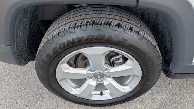 Used 2021 Jeep Compass Latitude w/ Convenience Group AWD/4WD image 26