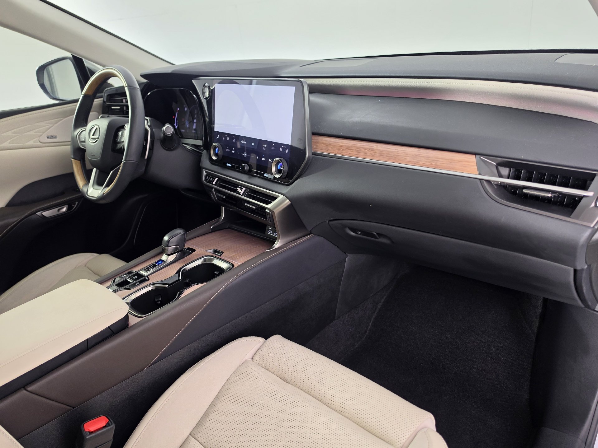 Used 2024 Lexus RX 350 FWD w/ Convenience Package image 33