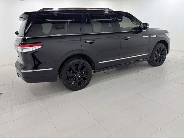 Used 2022 Lincoln Navigator Reserve AWD/4WD image 6