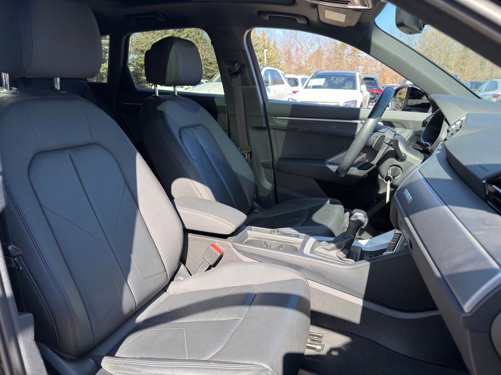 Used 2022 Audi Q3 2.0T Premium Plus image 31