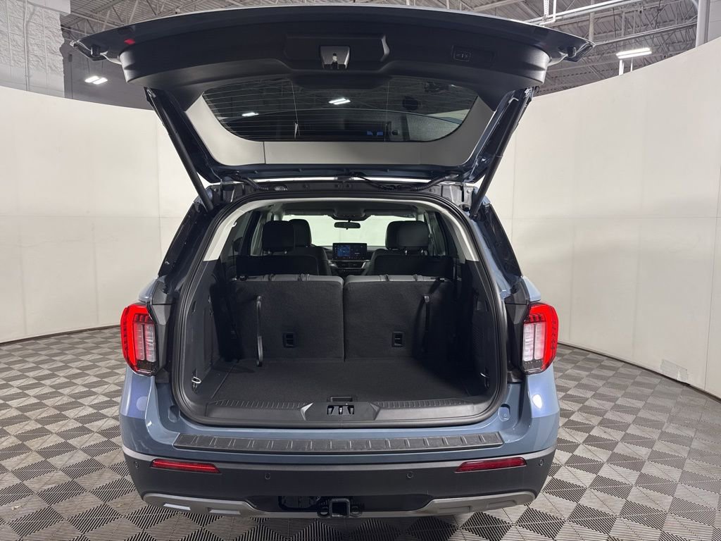 New 2026 Ford Explorer Active w/ Active Comfort Package image 9
