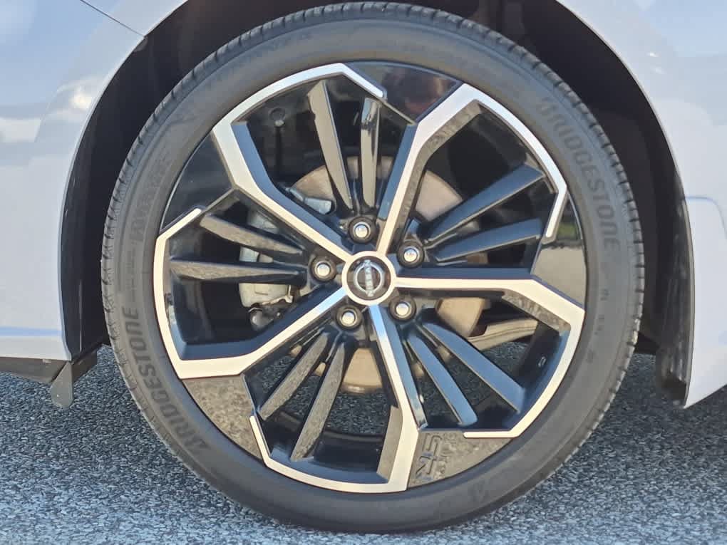 Used 2023 Nissan Altima 2.5 SR AWD/4WD image 6