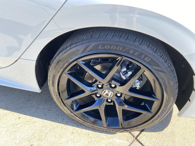 Used 2025 Honda Civic Sport image 30