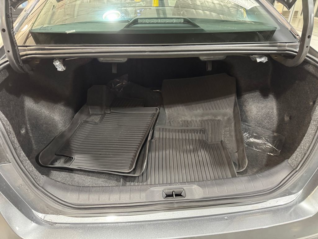 Used 2025 Nissan Altima 2.5 S image 30