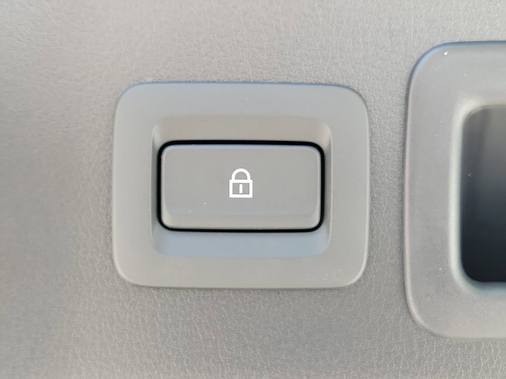 New 2026 MAZDA MAZDA3 Carbon image 11