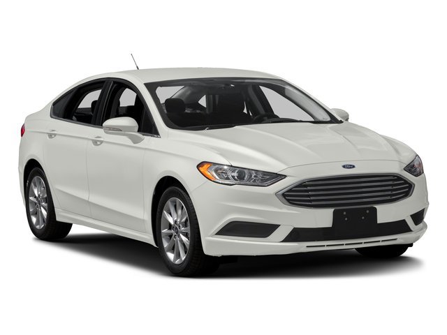 Used 2017 Ford Fusion SE w/ Fusion SE Technology Package FWD image 6