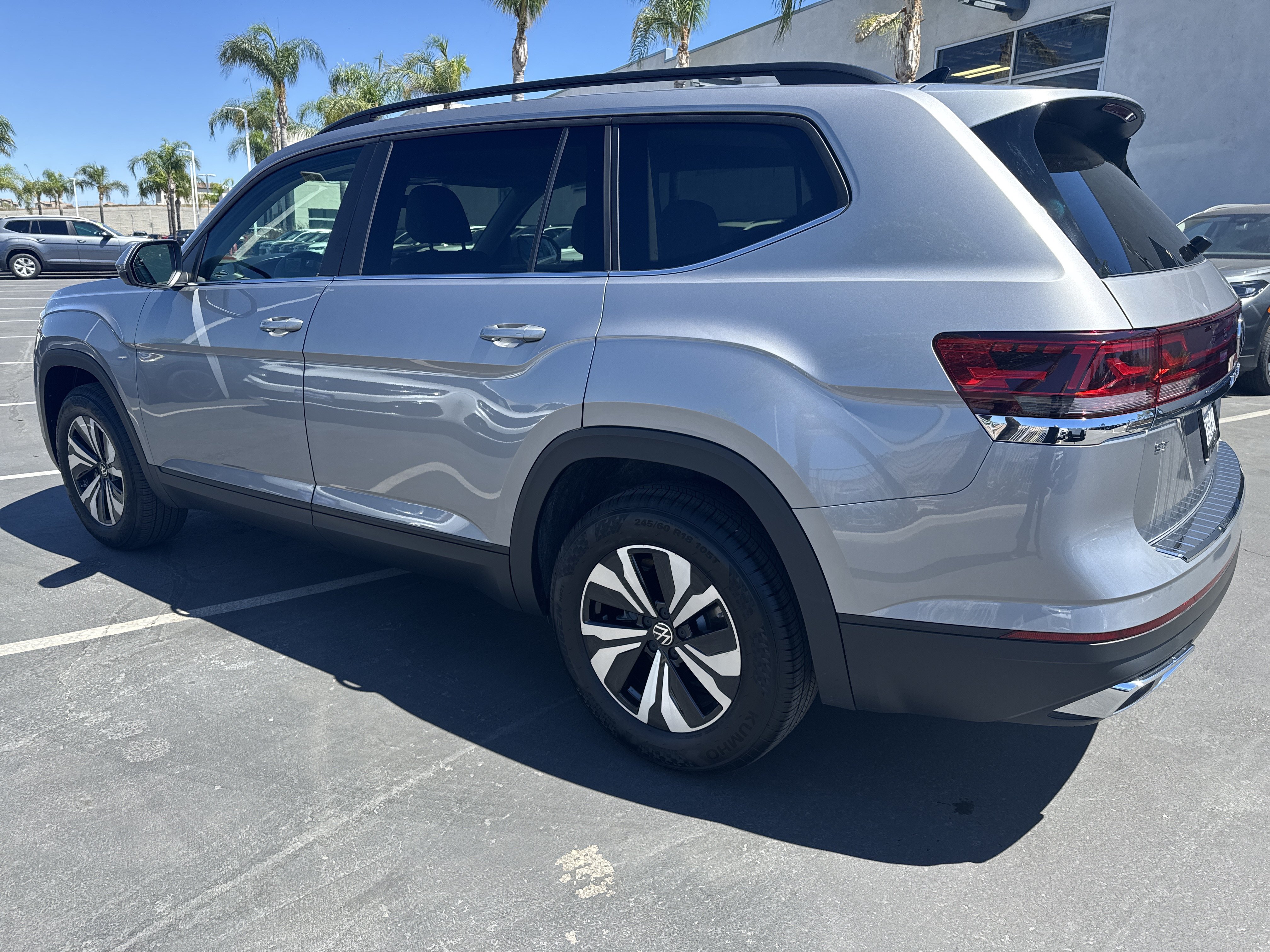 Used 2026 Volkswagen Atlas SE FWD image 7