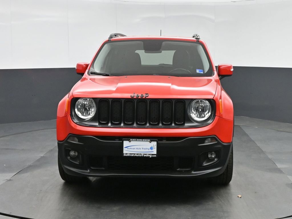 Used 2017 Jeep Renegade Altitude FWD image 2