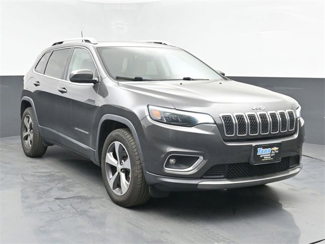 Used 2019 Jeep Cherokee Limited image 3