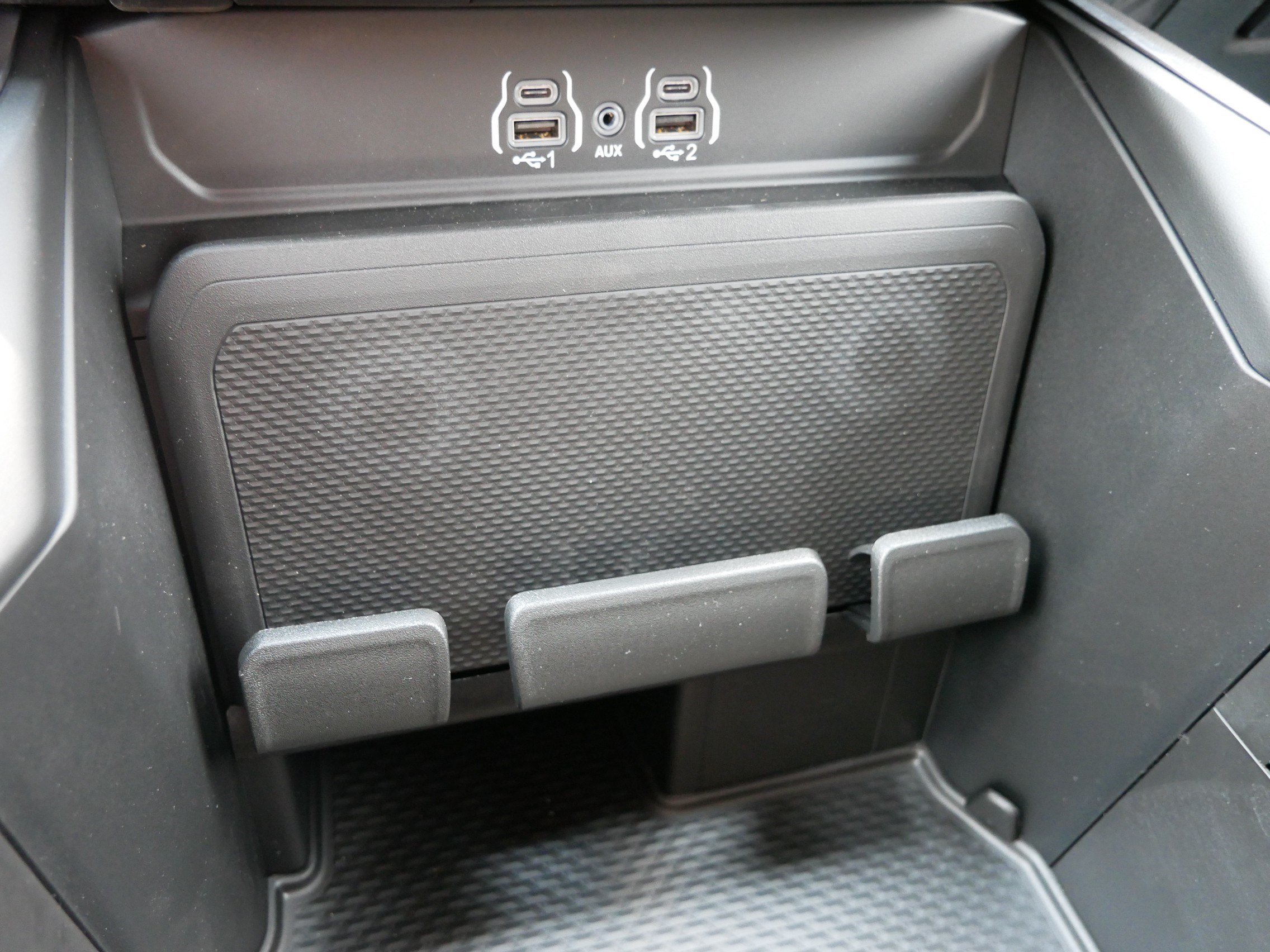 New 2026 RAM 1500 Express AWD/4WD image 17