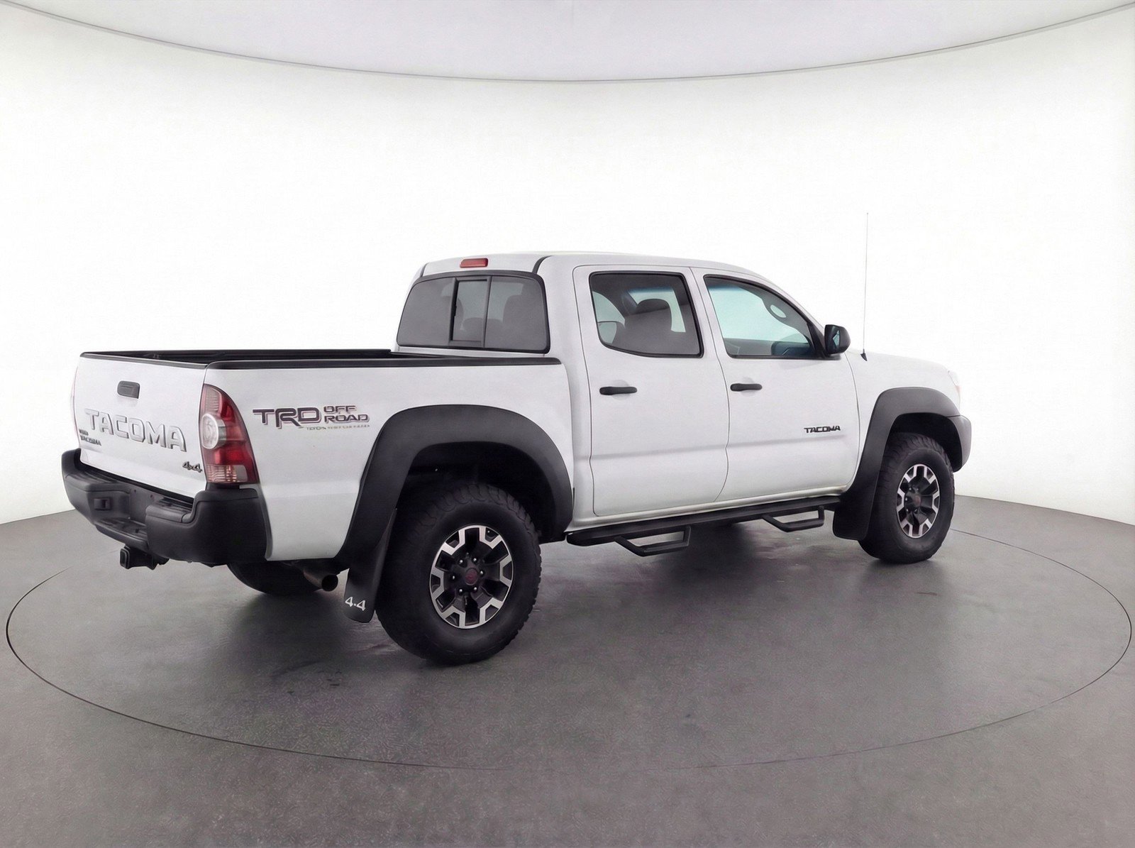 Used 2025 Toyota Tacoma TRD Off-Road image 9