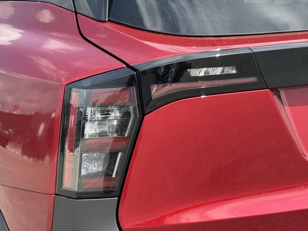 New 2026 Nissan Kicks SR w/ Cold Weather Package FWD image 6