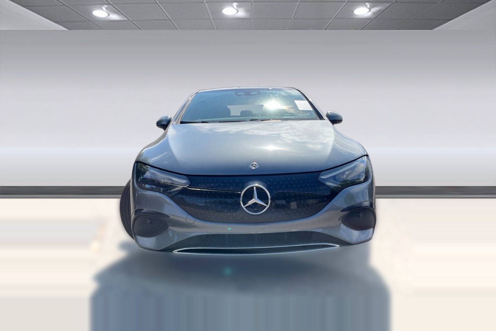 Used 2024 Mercedes-Benz EQE 350+ 4MATIC Sedan image 4