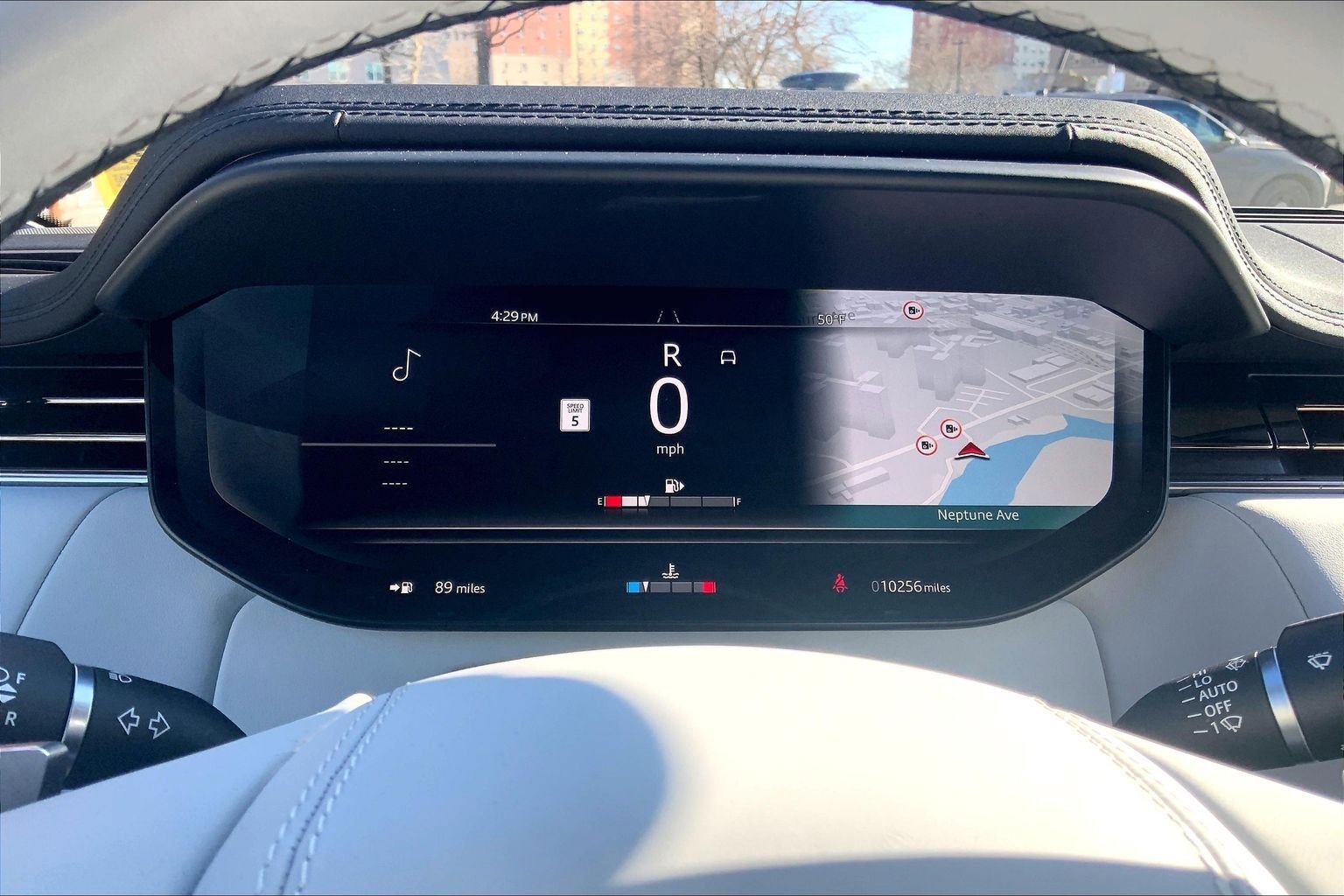 Used 2024 Land Rover Range Rover Sport Dynamic SE image 25