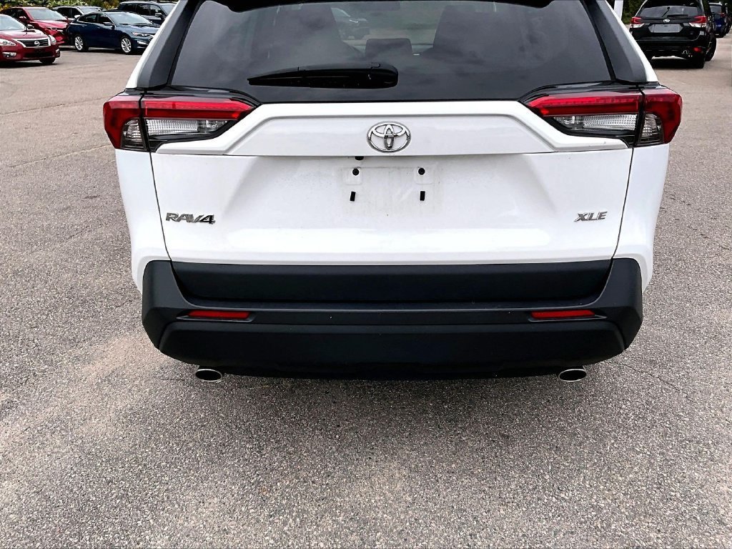 Certified 2024 Toyota RAV4 XLE FWD image 10