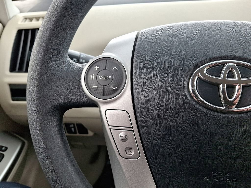 Used 2014 Toyota Prius V Two image 20