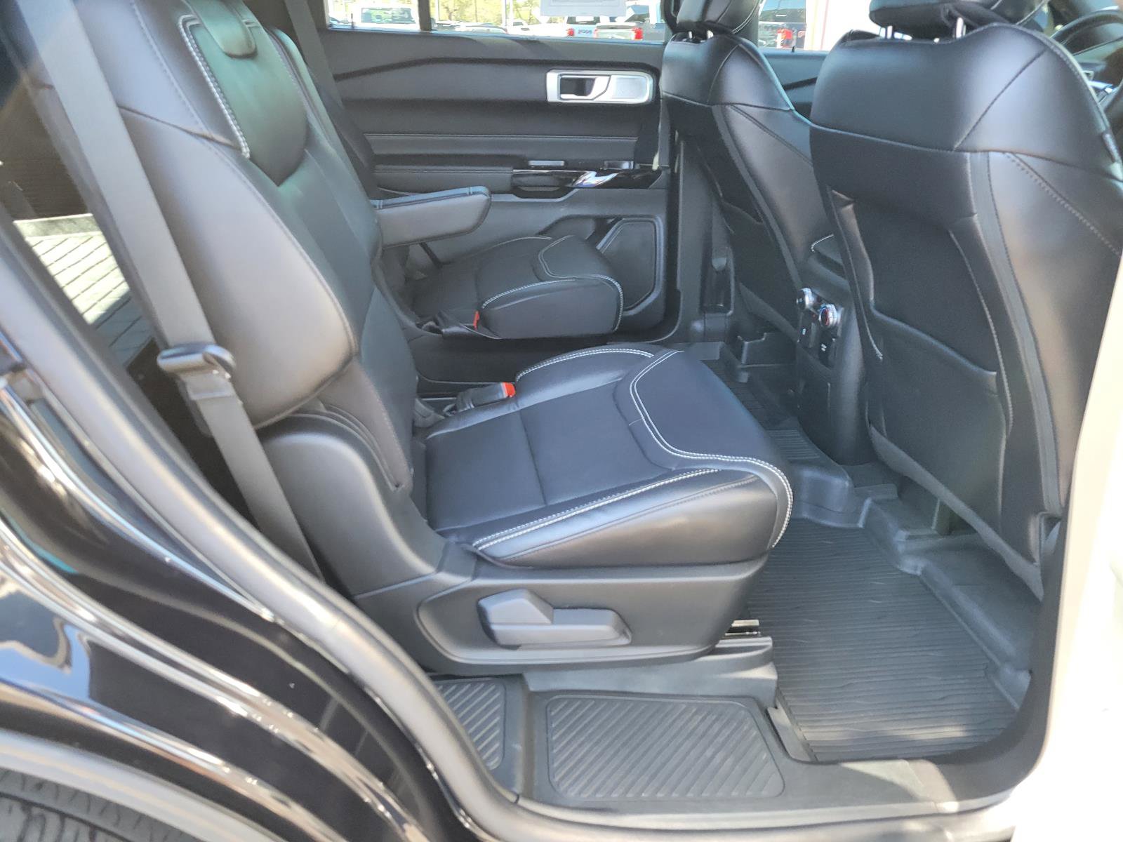 Used 2023 Ford Explorer ST w/ Equipment Group 401A image 18
