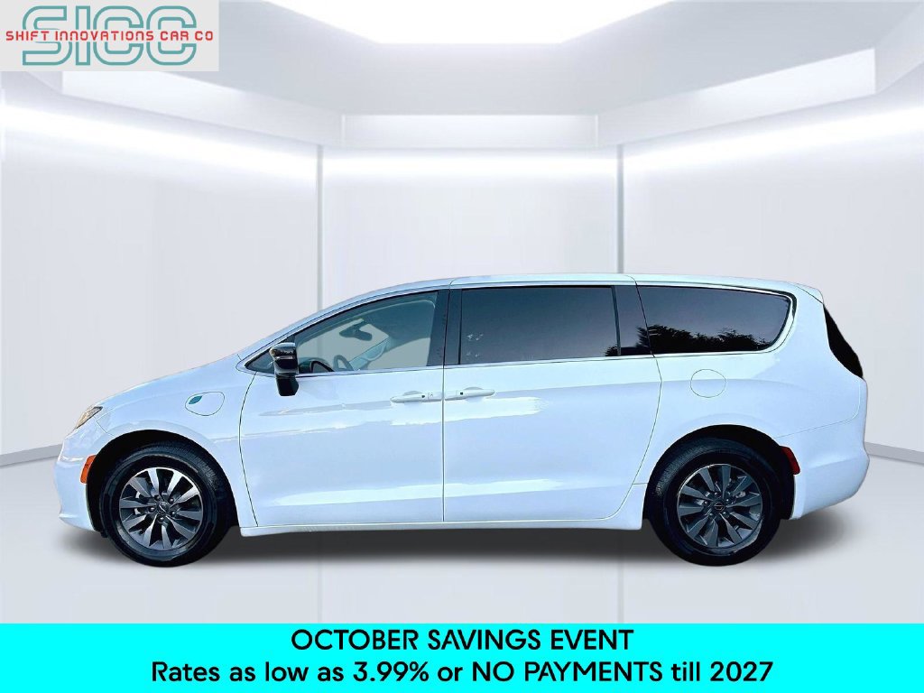 Used 2024 Chrysler Pacifica Limited FWD image 8