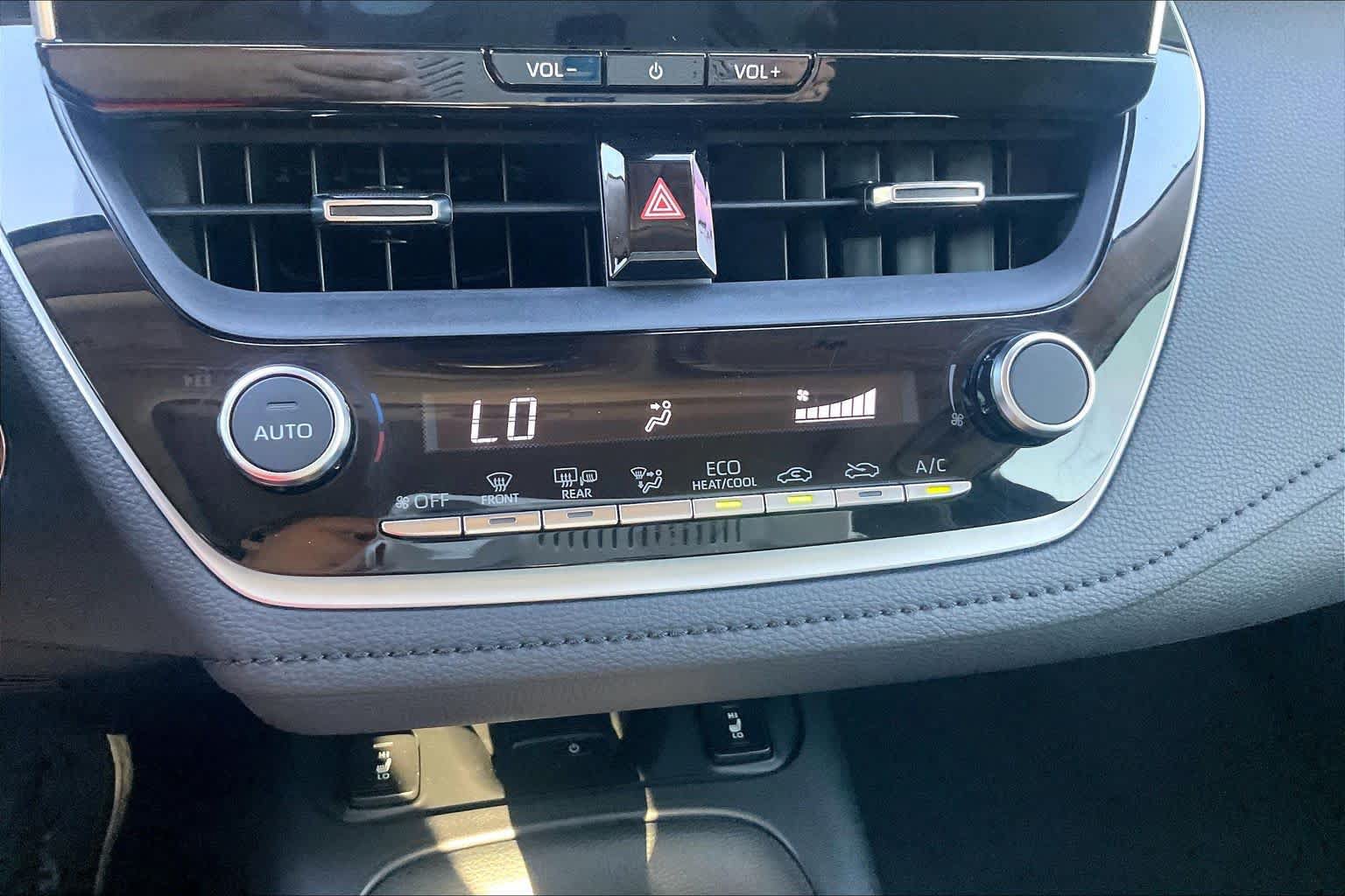 Used 2026 Toyota Corolla XLE FWD image 31