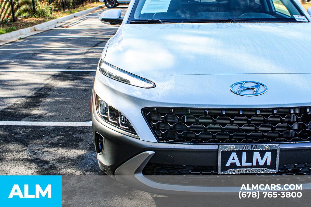 Used 2023 Hyundai Kona Limited image 12