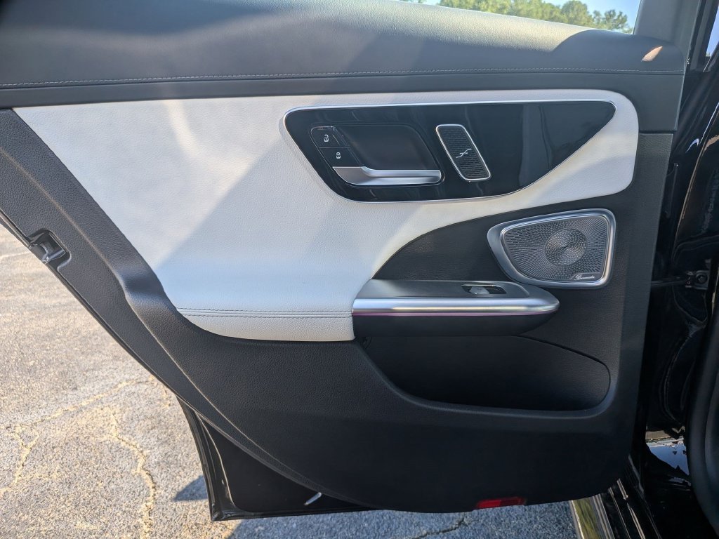 Used 2022 Mercedes-Benz C 300 Sedan image 29