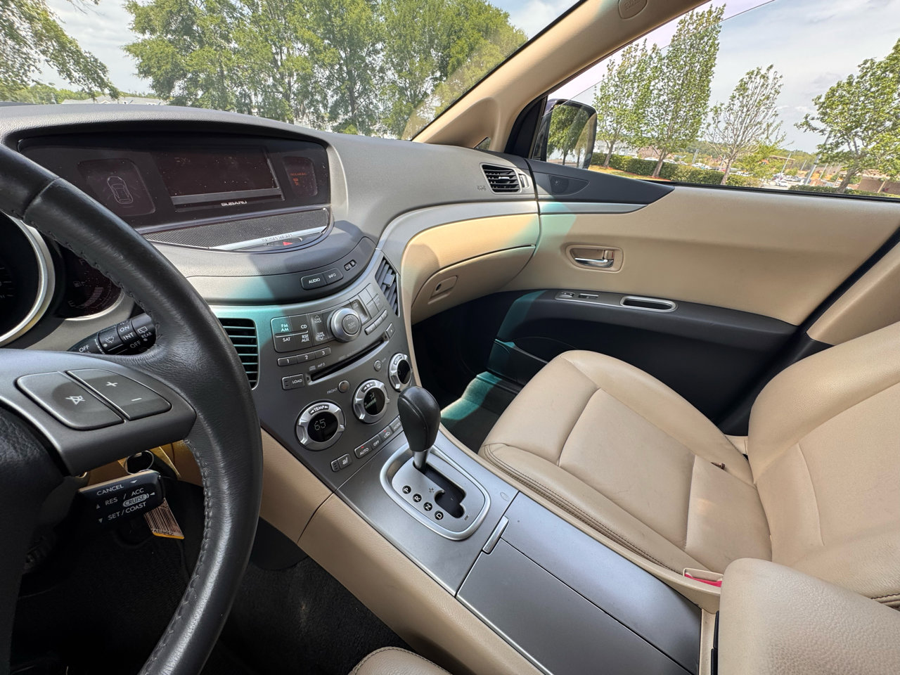 Used 2010 Subaru Tribeca Limited image 20