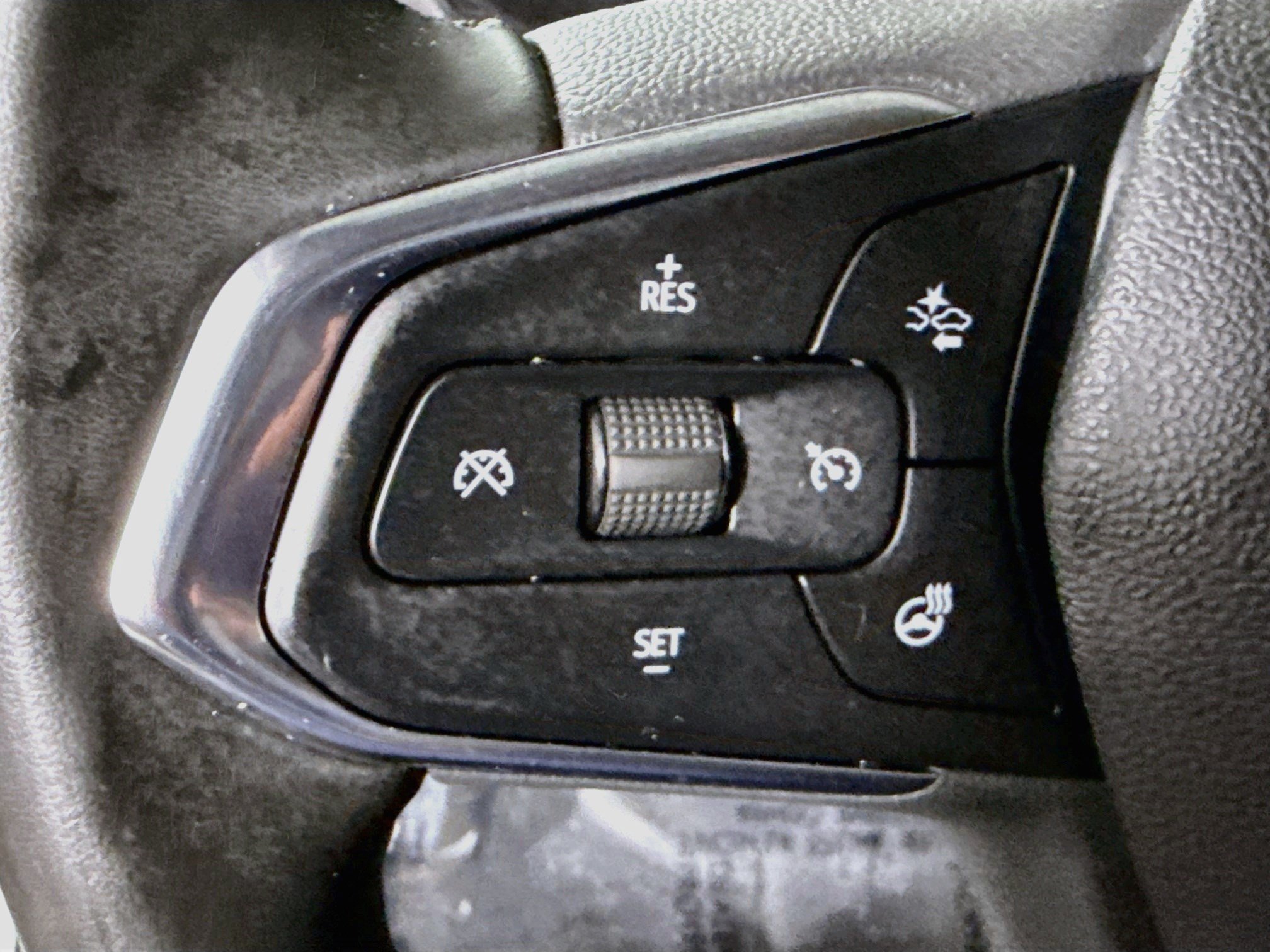 Used 2025 Chevrolet Trax ACTIV w/ Driver Confidence Package FWD image 14